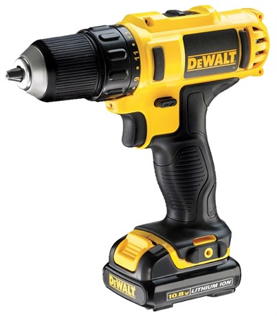 фото: Дрель-шуруповерт DeWalt DCD 710 D2