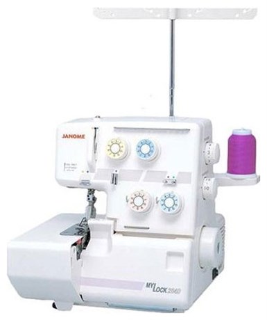 фото: Оверлок Janome MyLock 204D