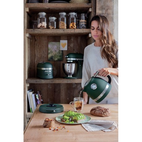фото: Электрический чайник KitchenAid 5KEK1522EPP