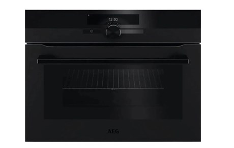 фото: Духовой шкаф AEG KMK965090T