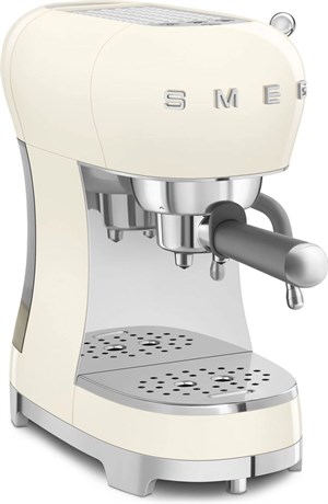 фото: Кофемашина Smeg ECF02CREU