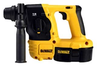 фото: DeWalt DC212KA
